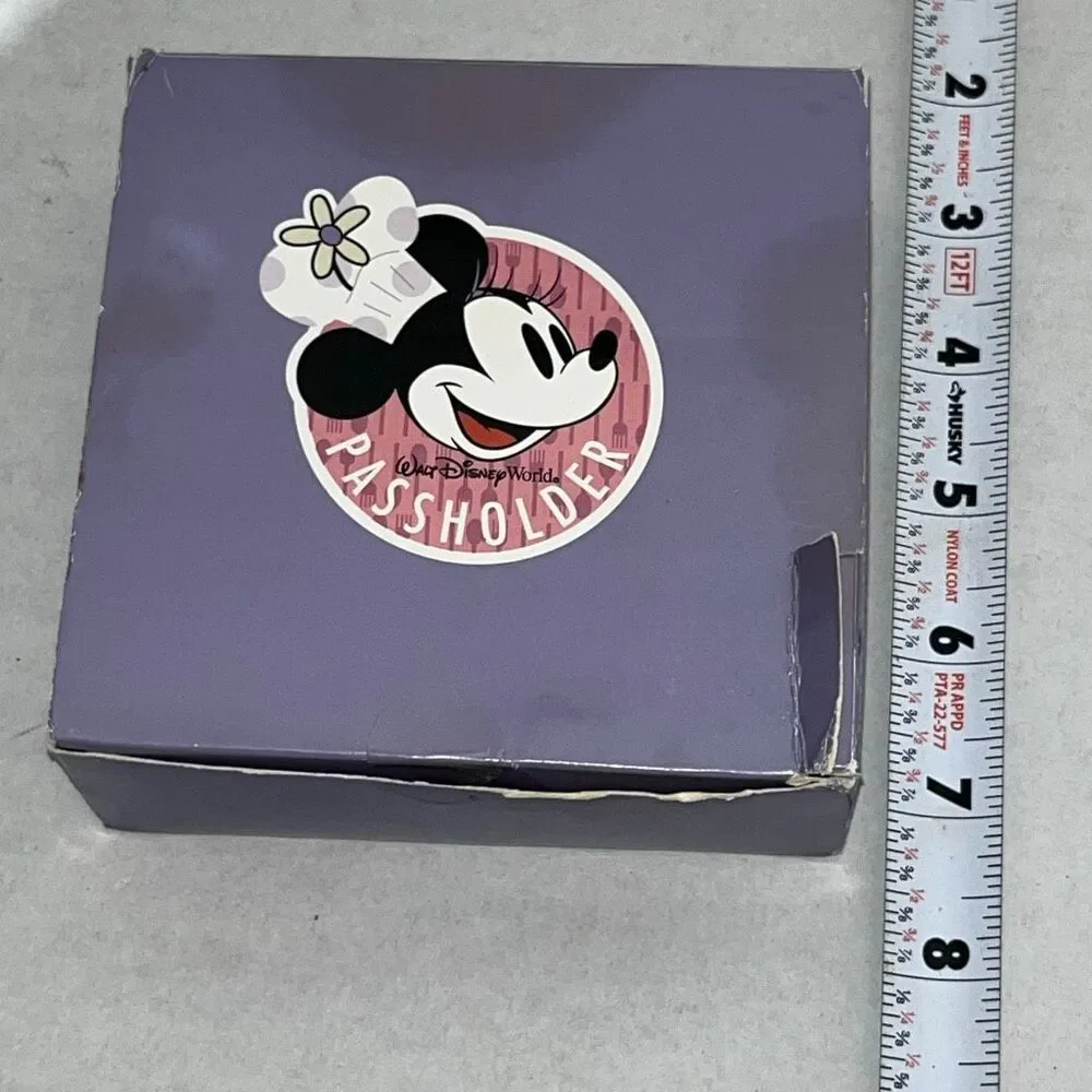 Set of 4 Walt Disney World Annual‎ Passholder Minnie Mouse Wooden Coaster
